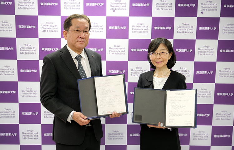 東京薬科大学様との高大連携協定
