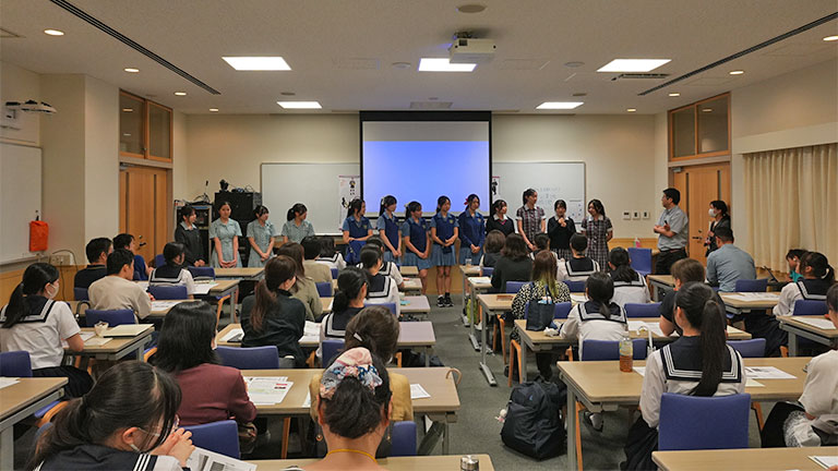 学期留学説明会実施