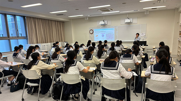 東京薬科大学